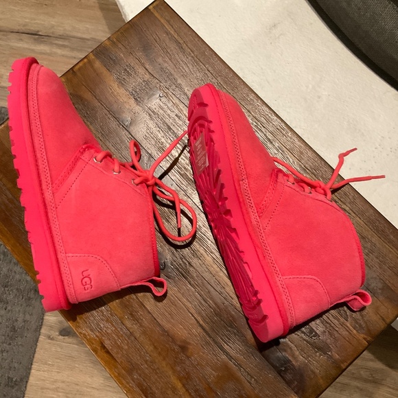 UGG Neumel II Water Resistant Chukka Boot Rock Rose Size 7 - Picture 7 of 9